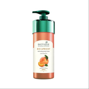 Biotique Bio Apricot Refreshing Body Wash | Keeps Skin Fresh and Clean | Brightens Skin and Reducing Dark Spots | 100% Botanical Extracts | Suitable for All Skin Types | 800ml