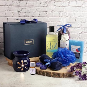 BodyHerbals Lavender Bath and Body Care Gift Set for Women and Men| Luxury Skin Care Kit with Spa Accessories | for Rakhi Gift set Hamper | 8 Pcs| Luxury Gift for Birthdays, Anniversaries, Wedding and Special Celebrations| 100 % Vegan
