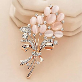 Jewellery Latest Stylish Crystal Unisex Floral Shape Brooch for Women/Girls/Men
