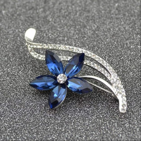 YouBella Stylish Floral Shape Jewellery Silver Plated Brooches for Women and Men