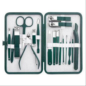 QXORE Manicure Pedicure Set 18-in-1 Nail Clippers Kit – Professional Stainless Steel Grooming Tools with Nail Cutter, Cuticle Trimmer, Tweezers, Ear Pick, Pedicure Knife – Travel Case for Men & Women