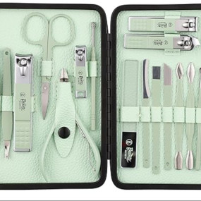 Beauté Secrets Nail Cutter Set, 18 Pieces Grooming Kit (Eyebrow Razor, Tweezer, Hair Plucker, Baby Nail Cutter, Ear Cleaner,Nail Cleaner,) Pedicure Gift for Men and Women (Green)