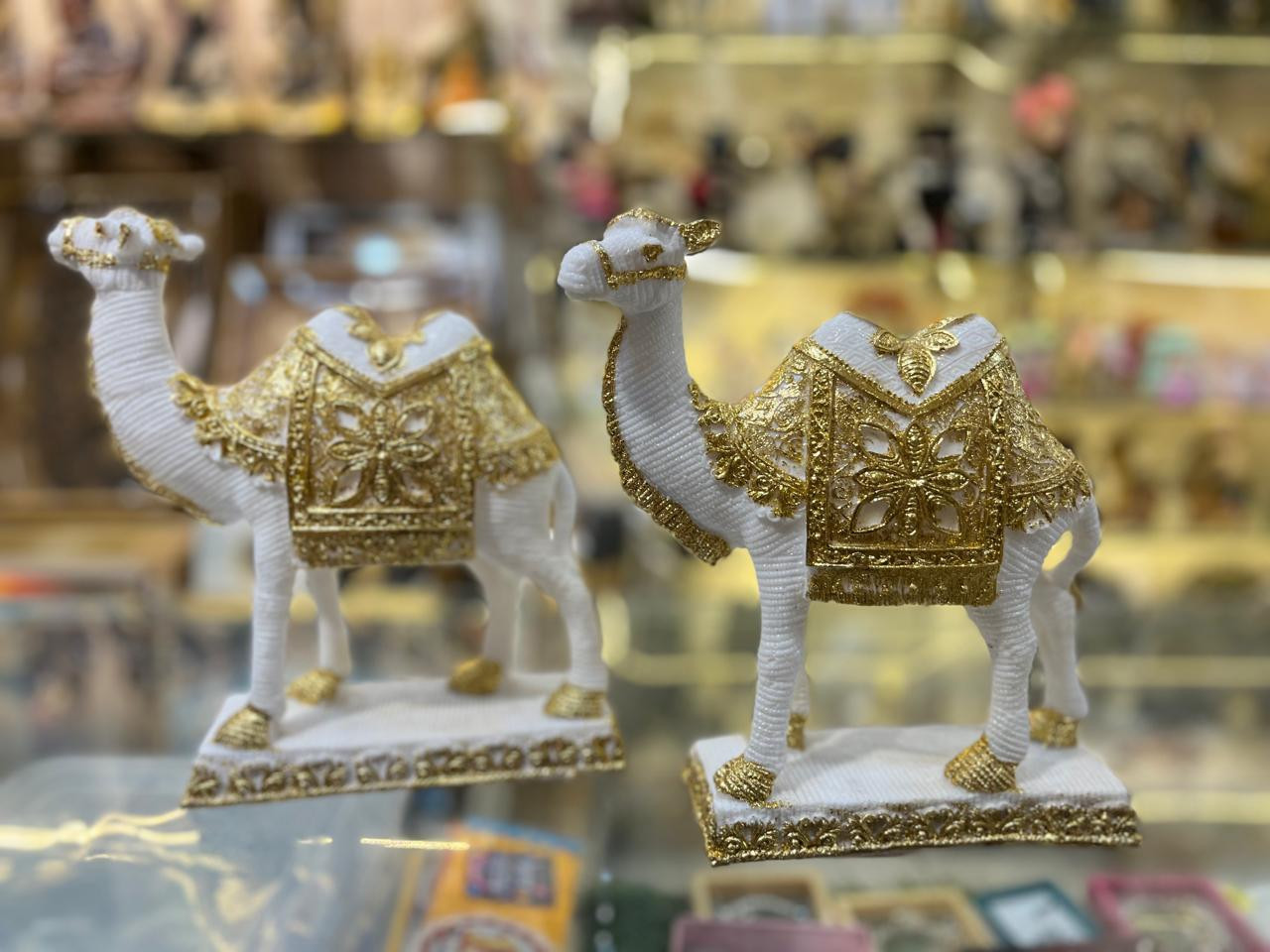 Royal White & Gold Camel Pair