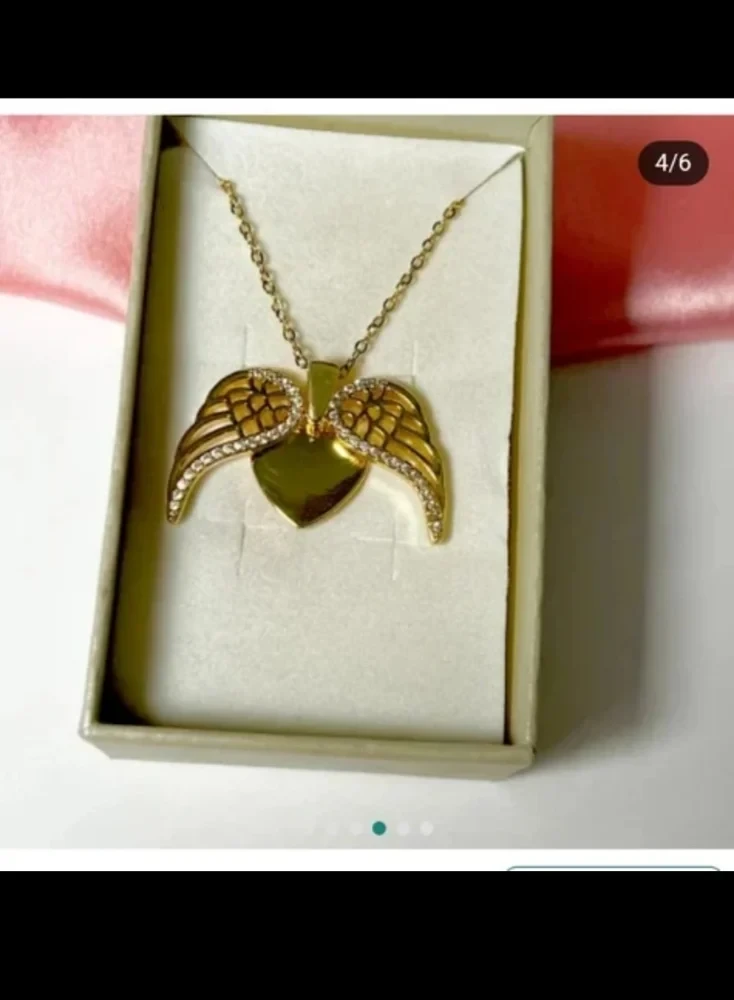 Wings Engraving Pendant