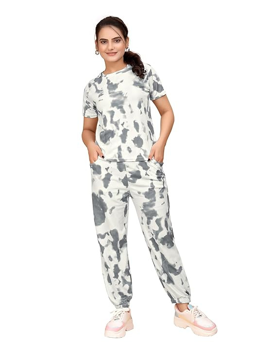 Women's Ankle-Length Track Suit Set - Polyester with Comic Graphic Print, Pockets & Elastic Waist