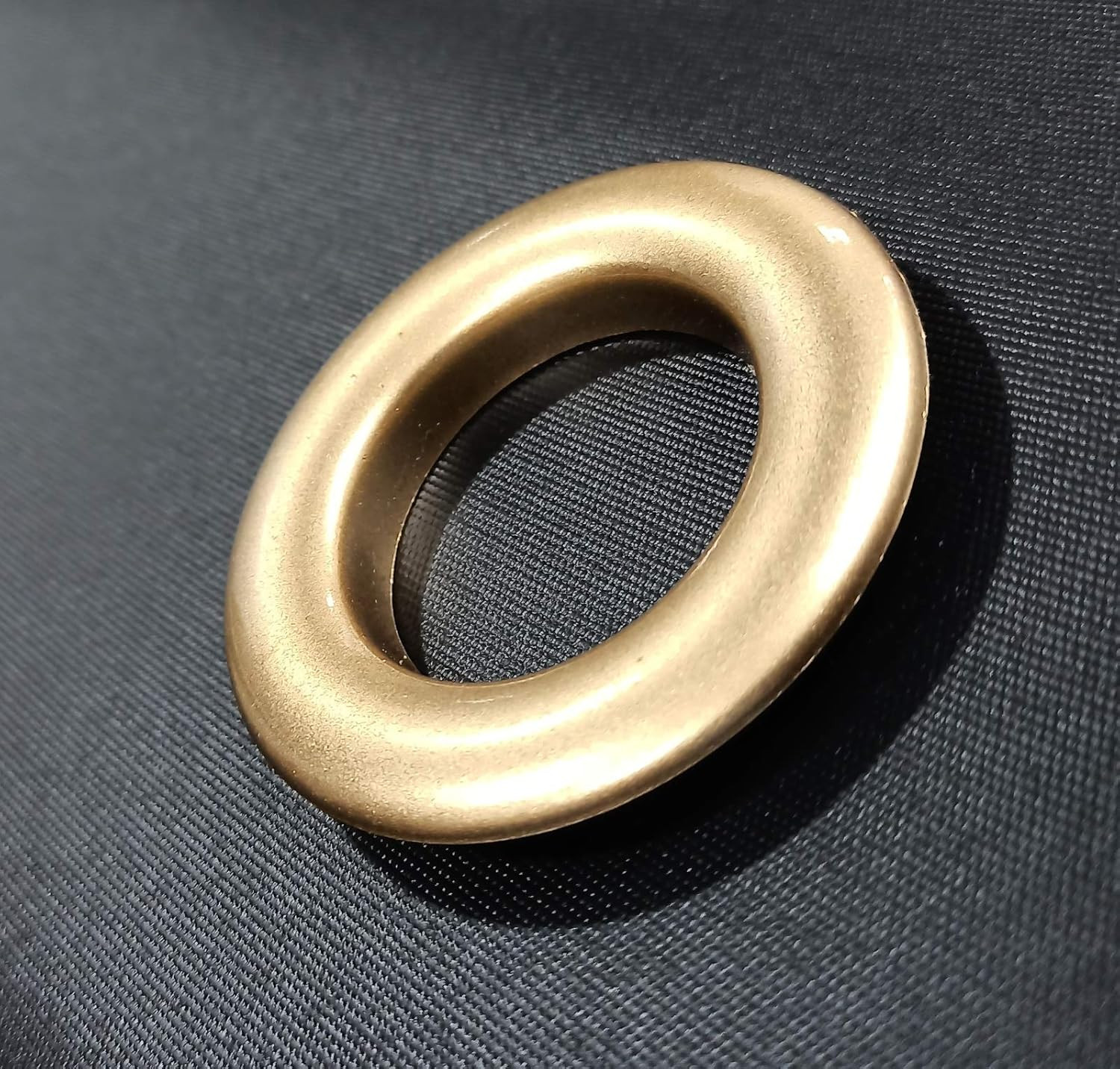 TA Curtain Eyelet Rings with Flexi Lock, Suitable for Any 1 inch Curtain Rod - Colour Gold - 100 Pieces