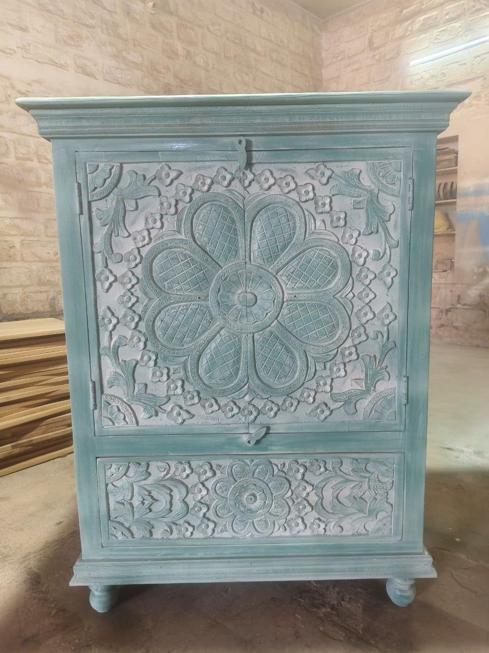 TA Noziya Furniture Handcrafted Solid Wood Carved Sideboard Cabinet with Floral Mandala Design Storage Cabinet for Living Room Bedroom Hallway Distressed Blue Finish 92 x 46 x 120 cm