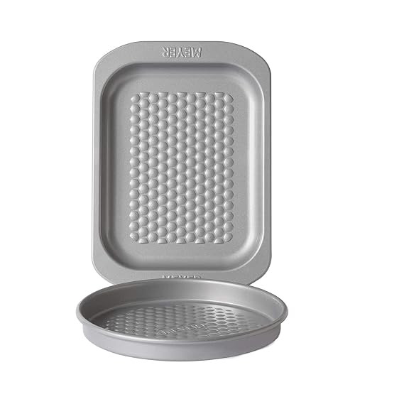 TA Meyer Bakemaster Non-Stick 2-Piece Bakeware Set - Pie tin + Cookie Tray